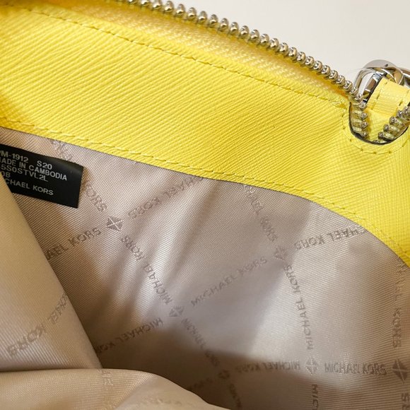 Michael Kors Jet Set Travel MD Zip Around Phone Holder Wristlet Yellow Sunshine - Picture 8 of 10